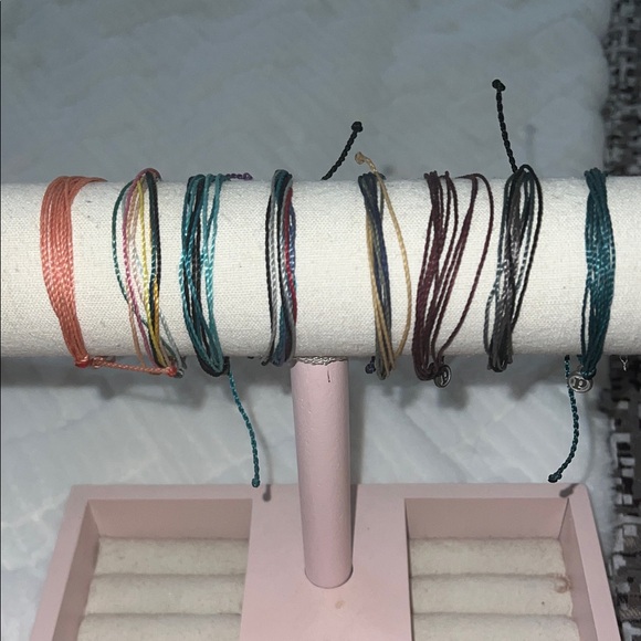 8 Pura Vida bracelets. Set of 8 - Picture 1 of 2